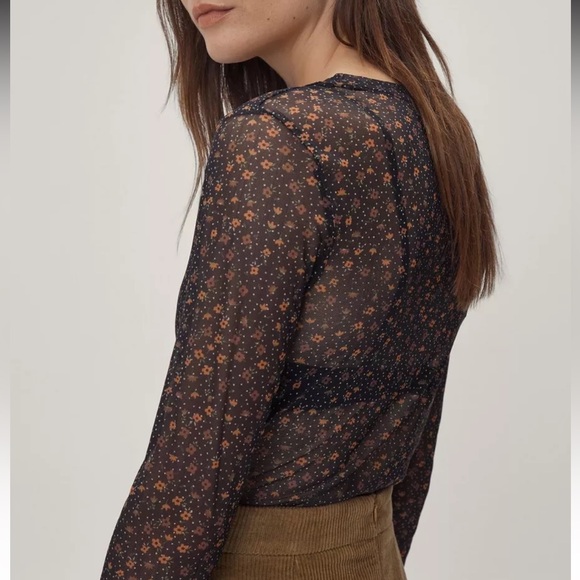 Black Floral Mesh Bodysuit (Sheer) Size M - Picture 4 of 11